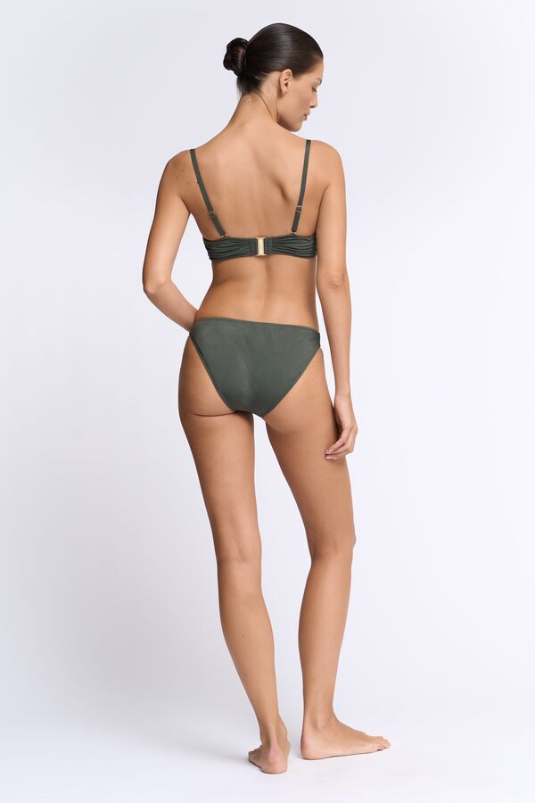 Low-Plunge Top